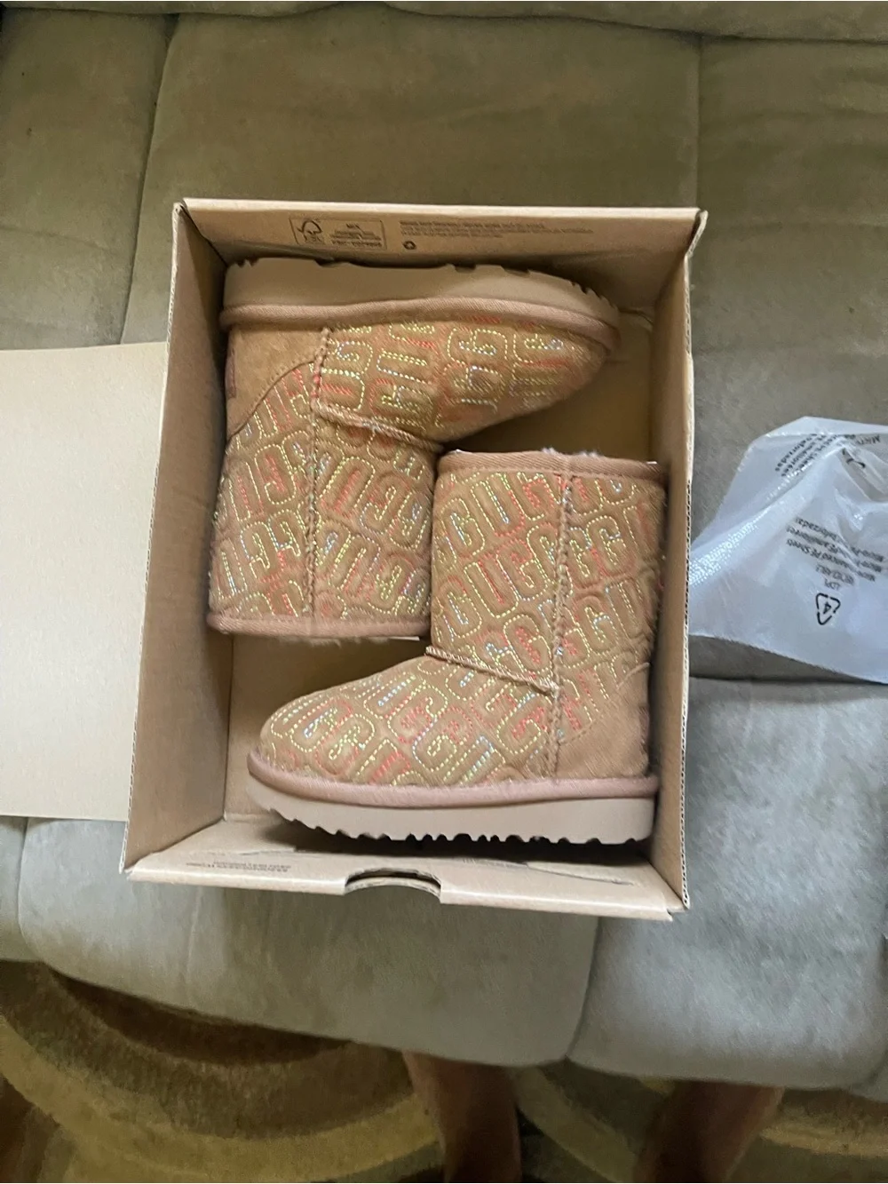 UGG short boots